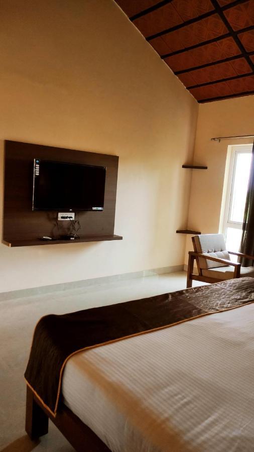 Badami Heritage Resort Extérieur photo